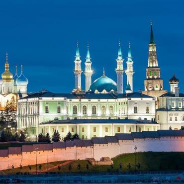 Занимательную историю славного города рассказали попутчики Казань посетившие